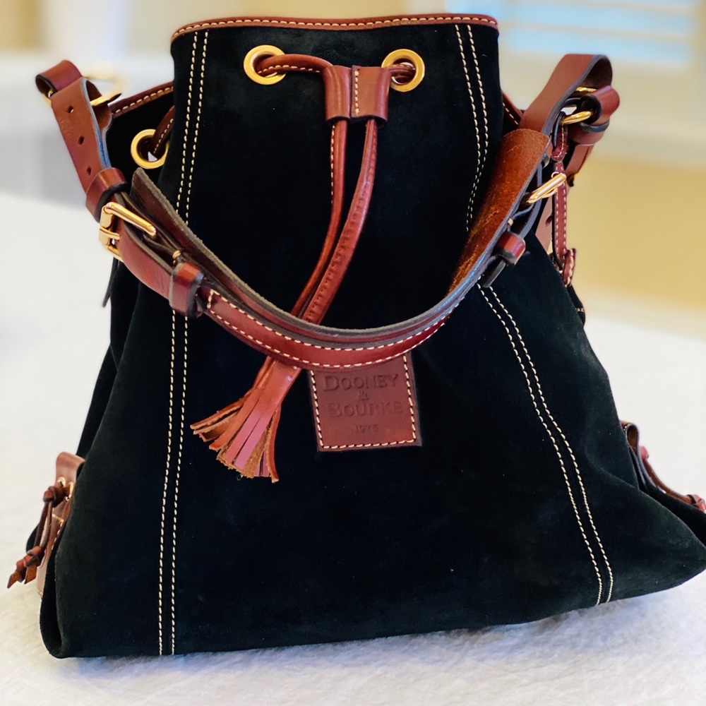 DOONEY  and Bourke Handbag (new without tags)
